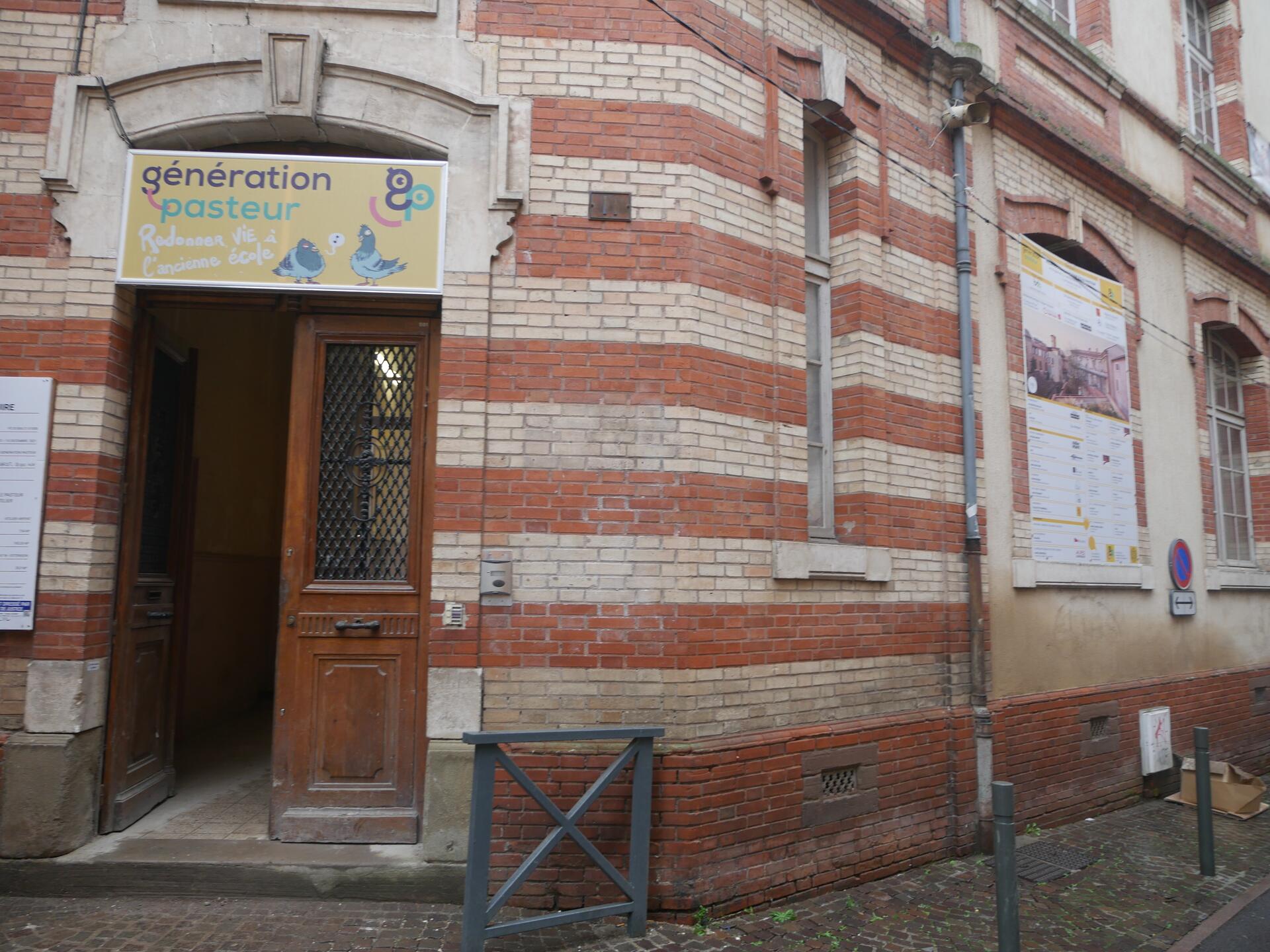 Devanture du bâtiment