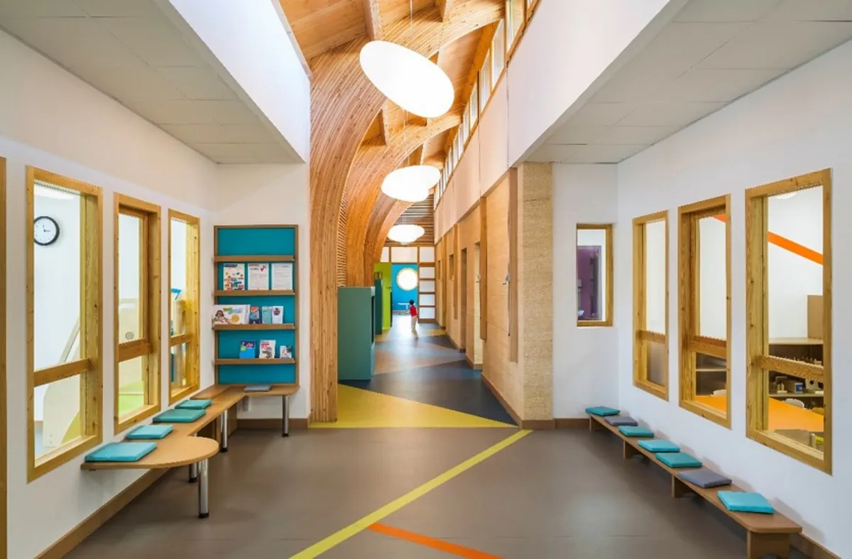 Pôle de la petite enfance Planète Bambins | Roquemaure (30) - Logo