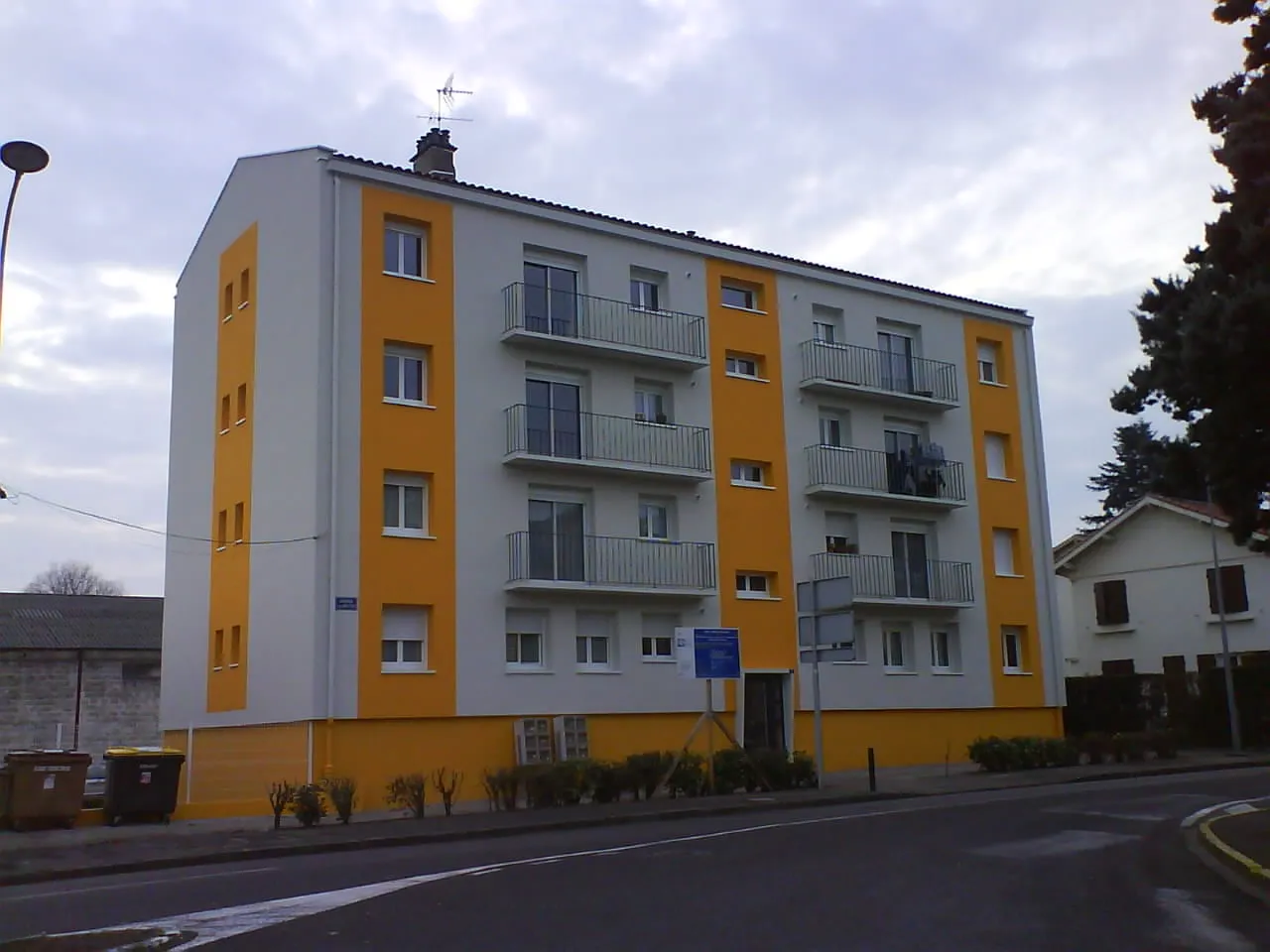 Rénovation BBC logement social - Immeuble Pierre Mendès France | Auch (32) - Logo