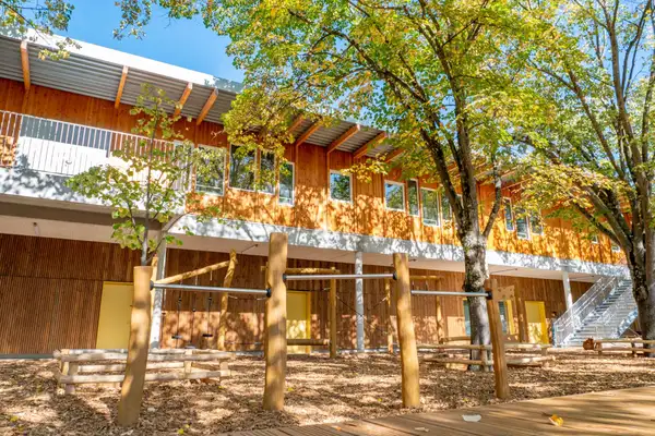 L'école après reconstruction