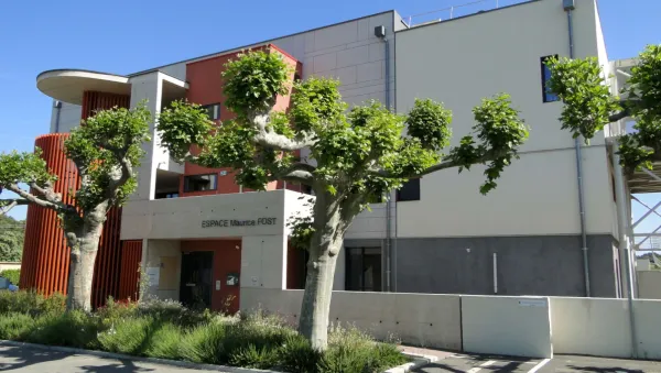 Foyer socio-culturel Espace Maurice Fost | Vénéjan (30) - Logo