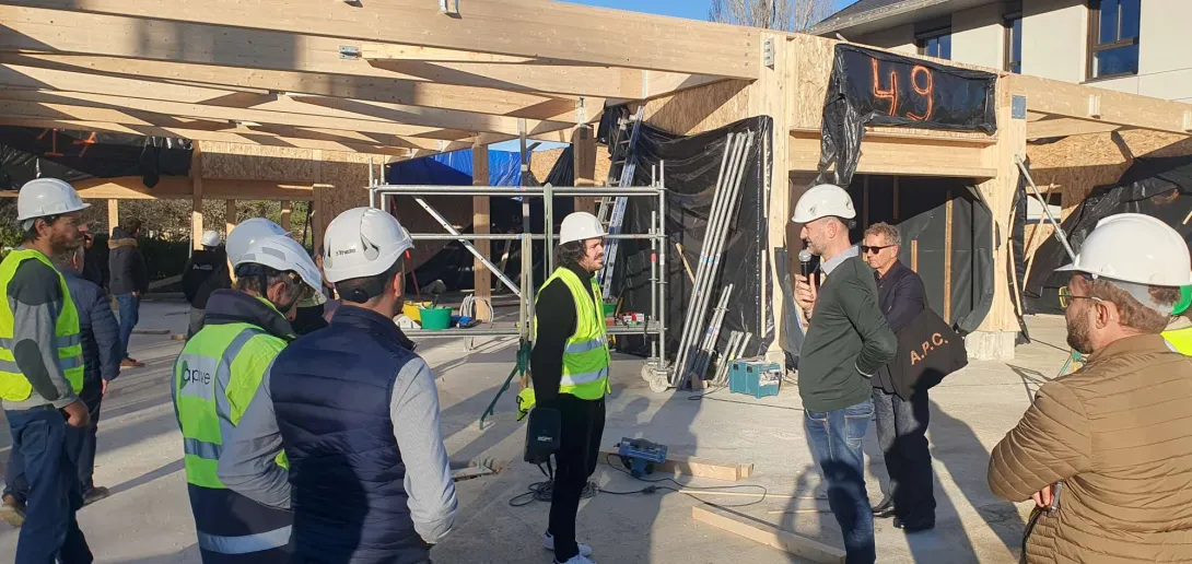 Chantier du PIMS à Laissac - Les explication de l'entreprise en charge du lot Bois