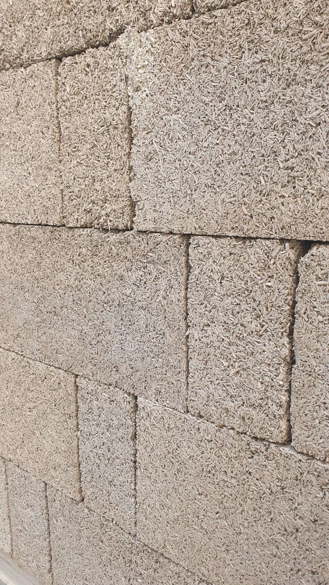 Les blocs de béton de chanvre sont montés à sec