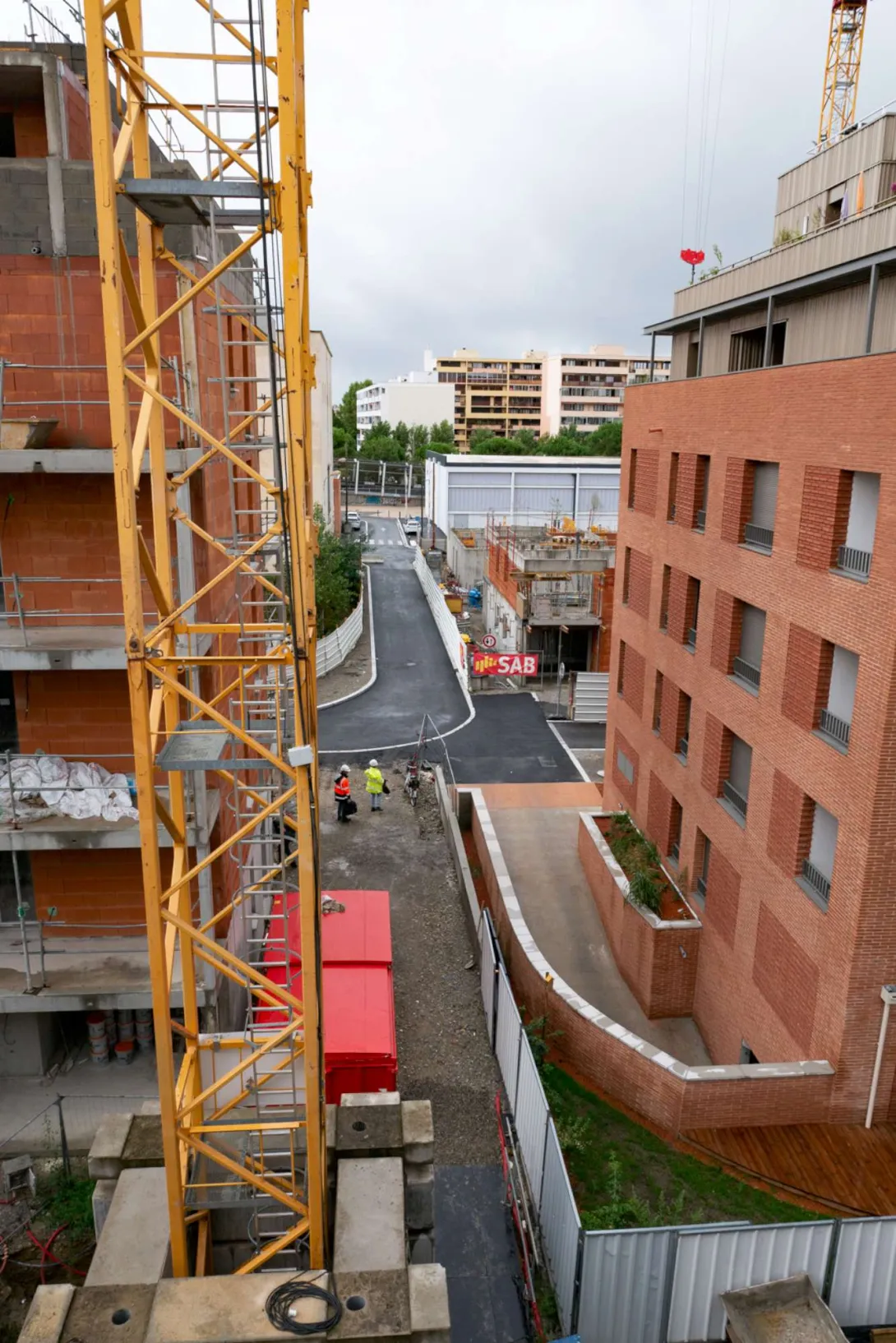 Vue sur le quartier en construction depuis le R+3