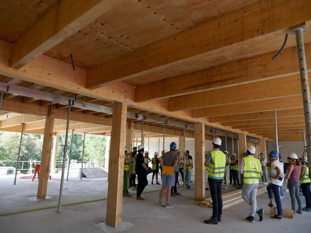 Poteaux-poutres en lamellé-collé aux étages