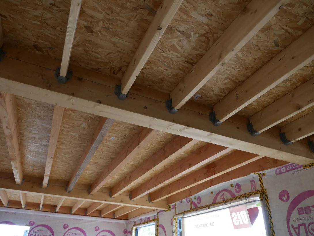 Plancher intermédiaire en bois massif