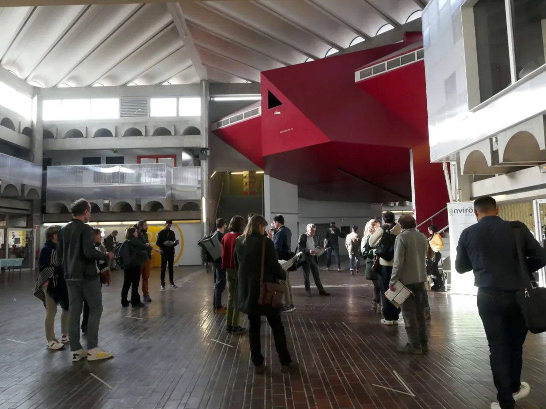 Les voûtins en béton marquent fortement l'identité du lieu