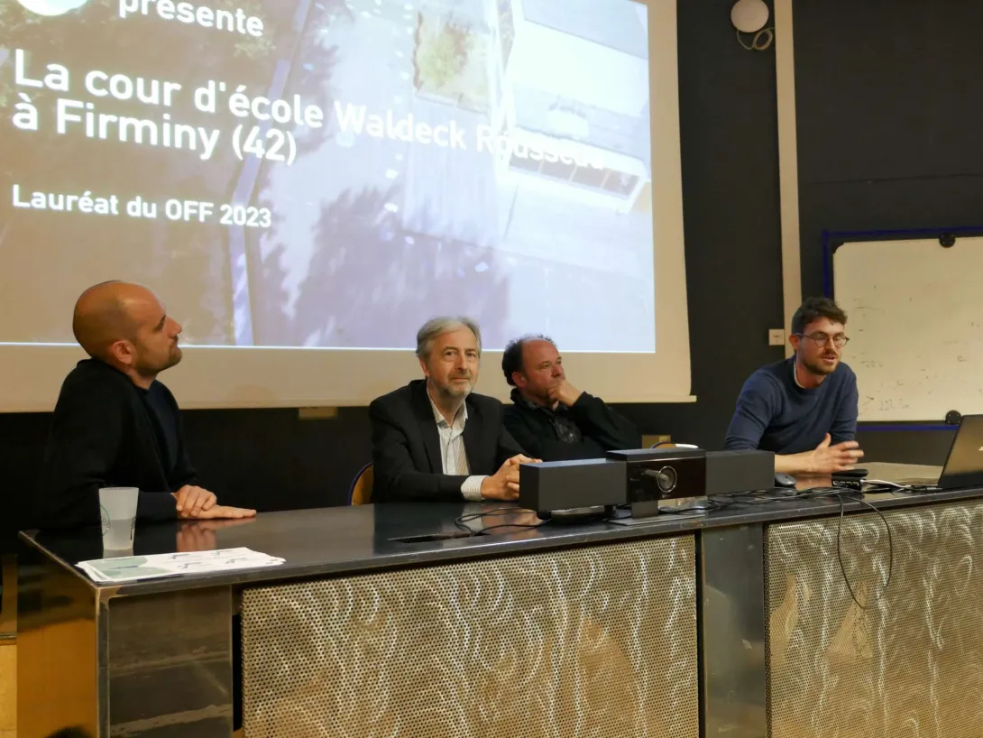 La présentation des films lauréats se poursuit par des échanges