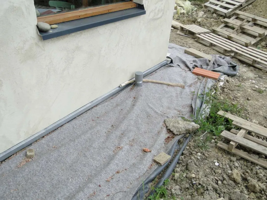 7. Réalisation du trottoir isolant périphérique